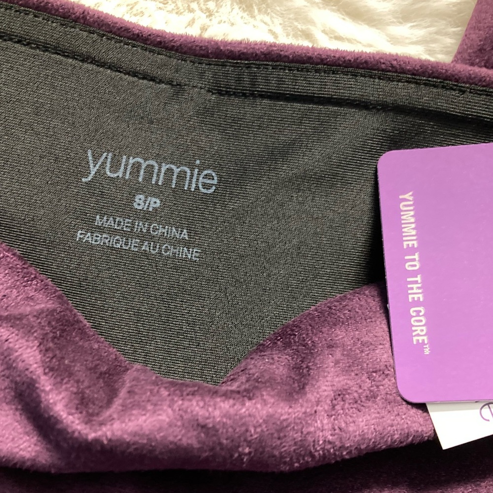 Yummie Velvet leggings